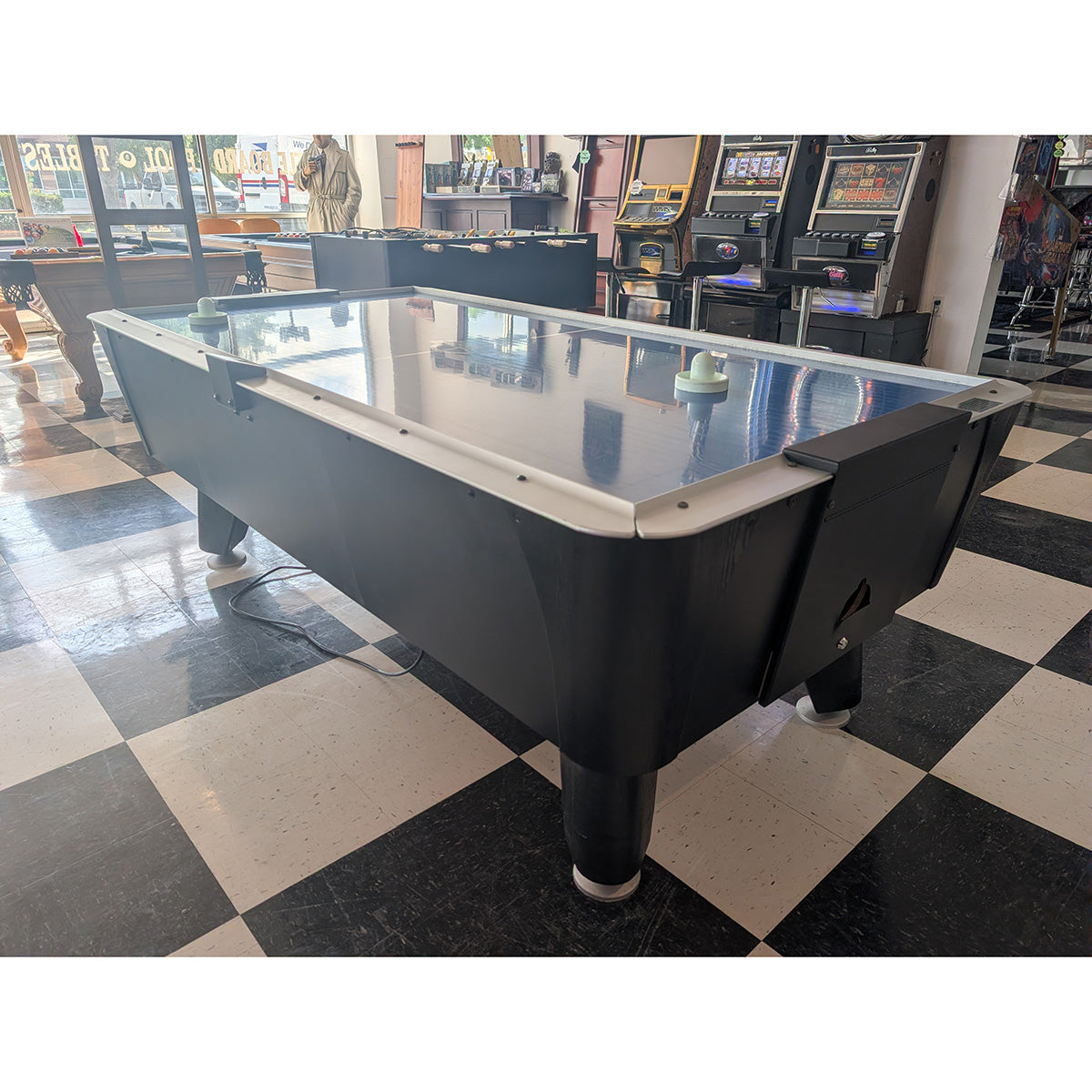 (Pre-Owned) 7ft Dynamo Pro Style Air Hockey Table
