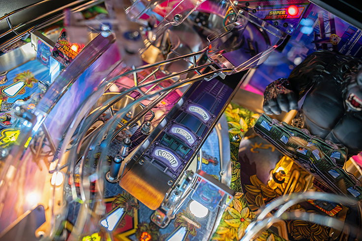 King Kong: Myth of Terror Island (Pro) Pinball Machine / PRE-ORDER