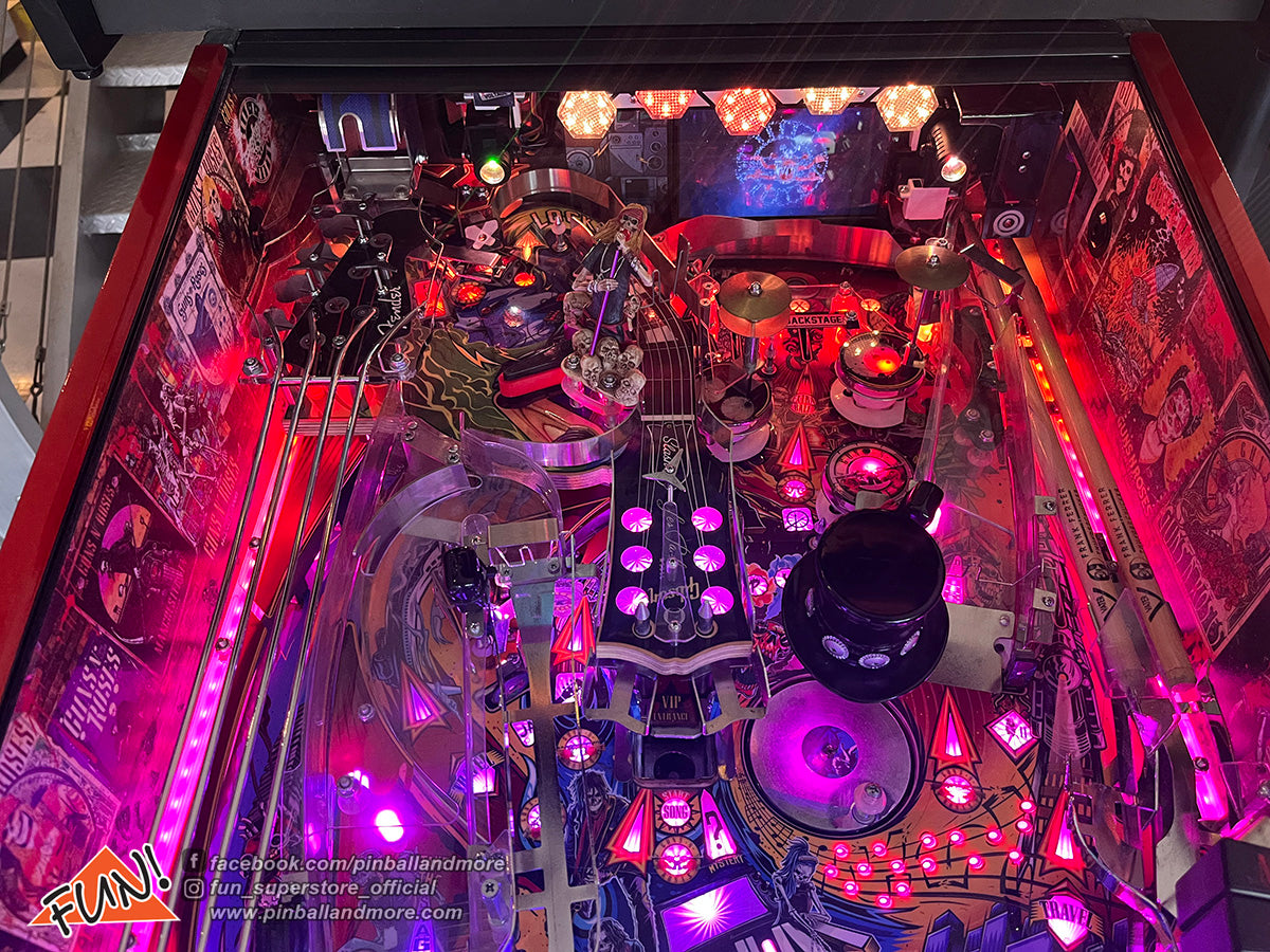 Guns N' Roses (Limited Edition #2714) Pinball Machine