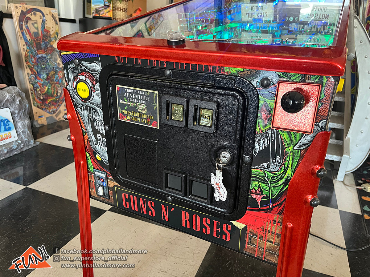 Guns N' Roses (Limited Edition #2714) Pinball Machine