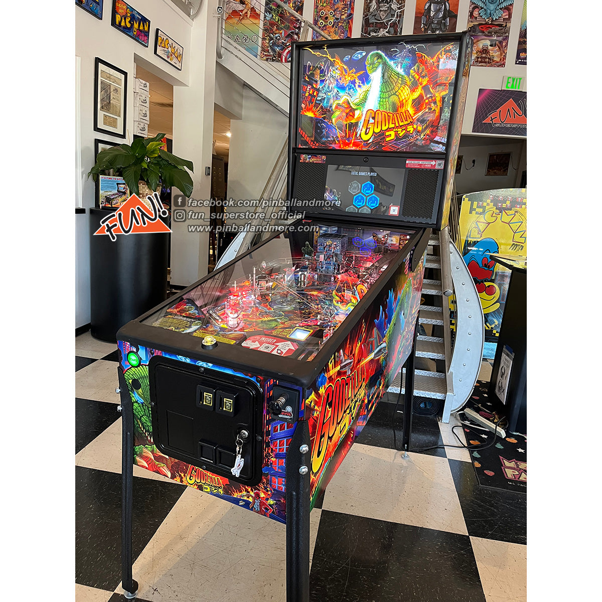 Godzilla (Pro) Pinball Machine - HOME USE ONLY