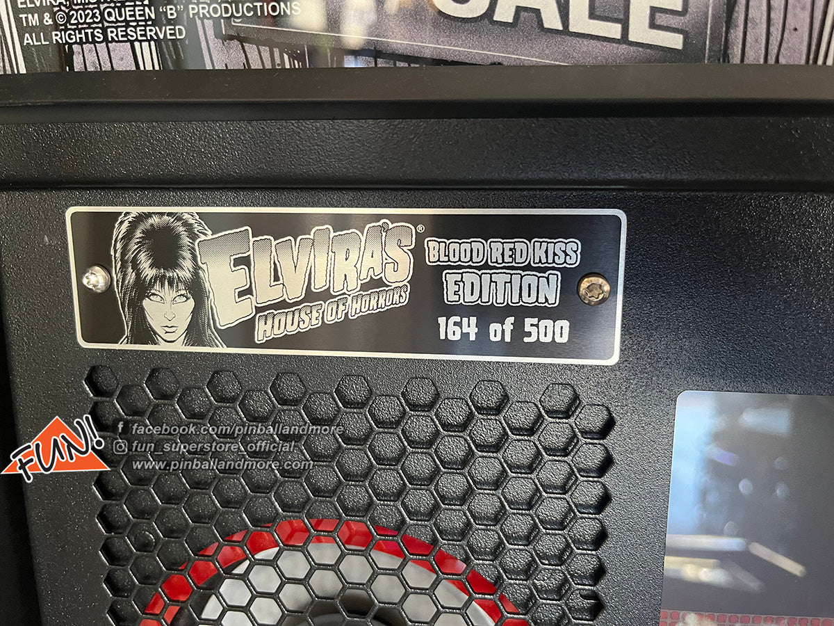 Elvira's House of Horrors (Blood Red Kiss Limited Edition #164) Pinball Machine w/Topper