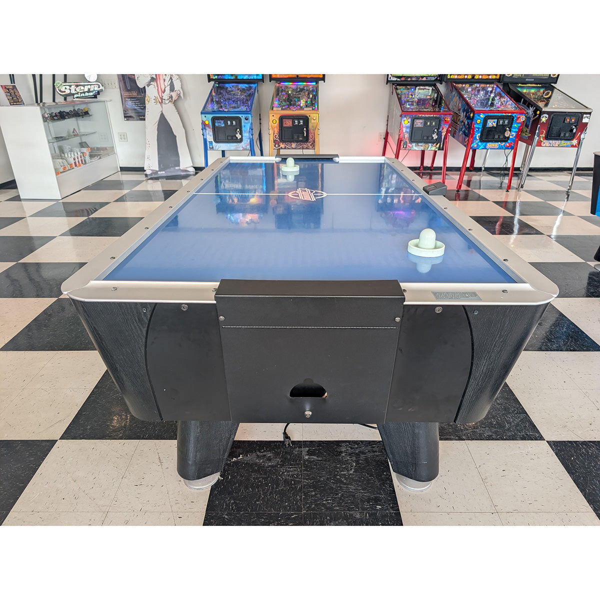 (Pre-Owned) 7ft Dynamo Pro Style Air Hockey Table