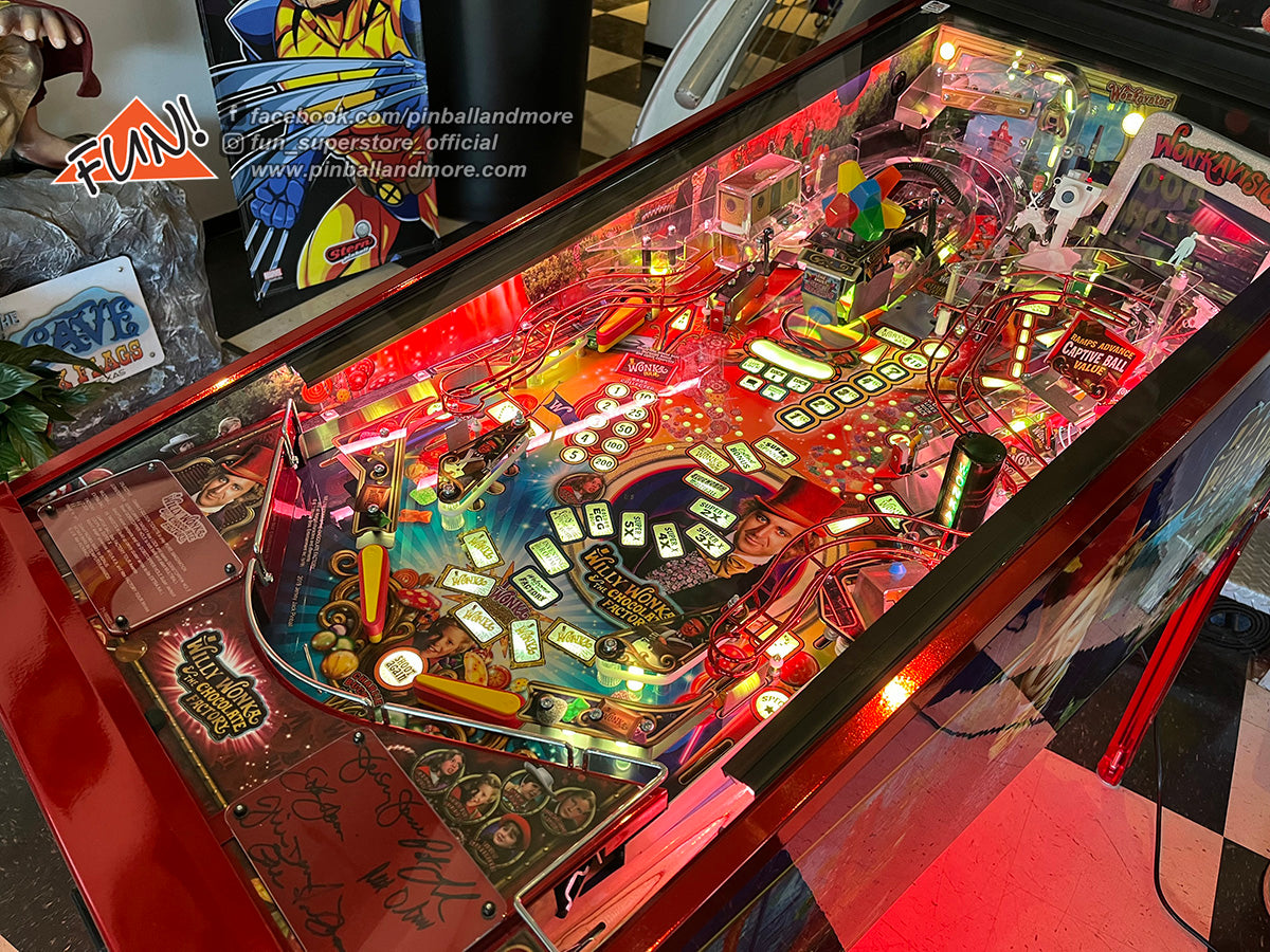 Willy Wonka (Collectors Edition #067) Pinball Machine - BEAUTIFUL!