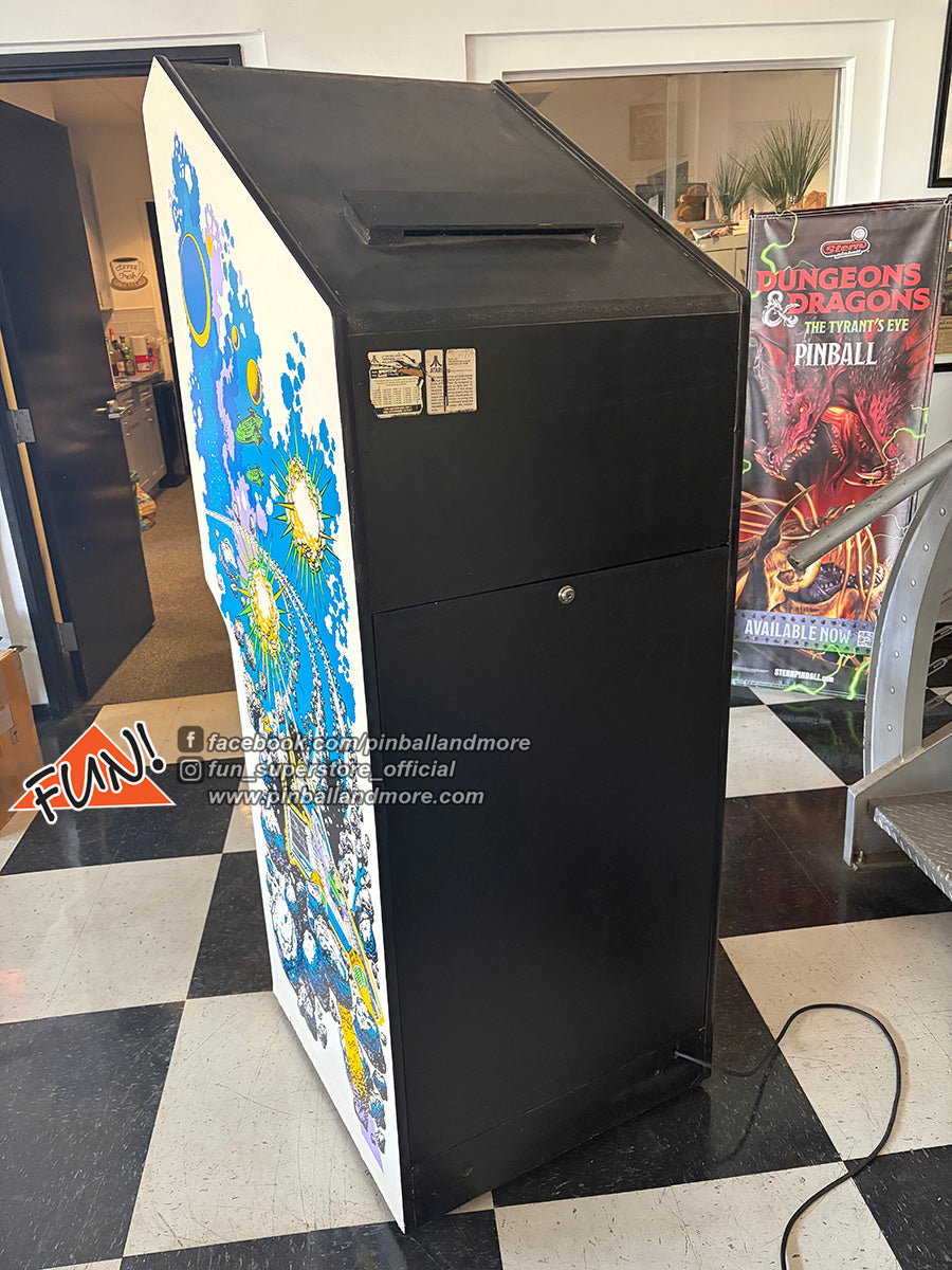 1981 Atari Asteroids Deluxe Arcade Game (Restored)