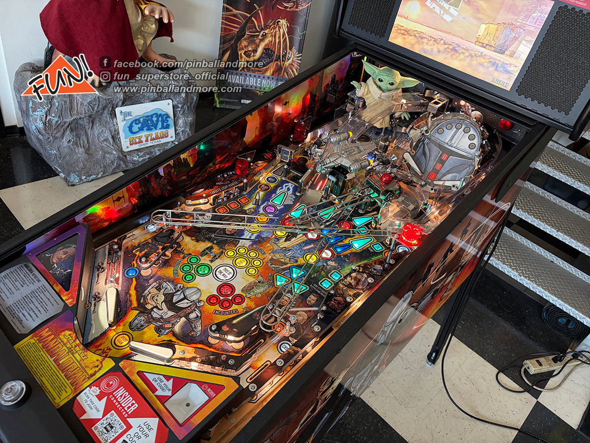 The Mandalorian (Premium) Pinball Machine w/Topper!