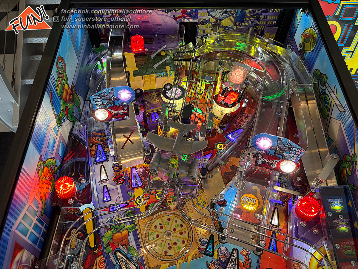 Teenage Mutant Ninja Turtles (Premium) Pinball Machine w/extras!