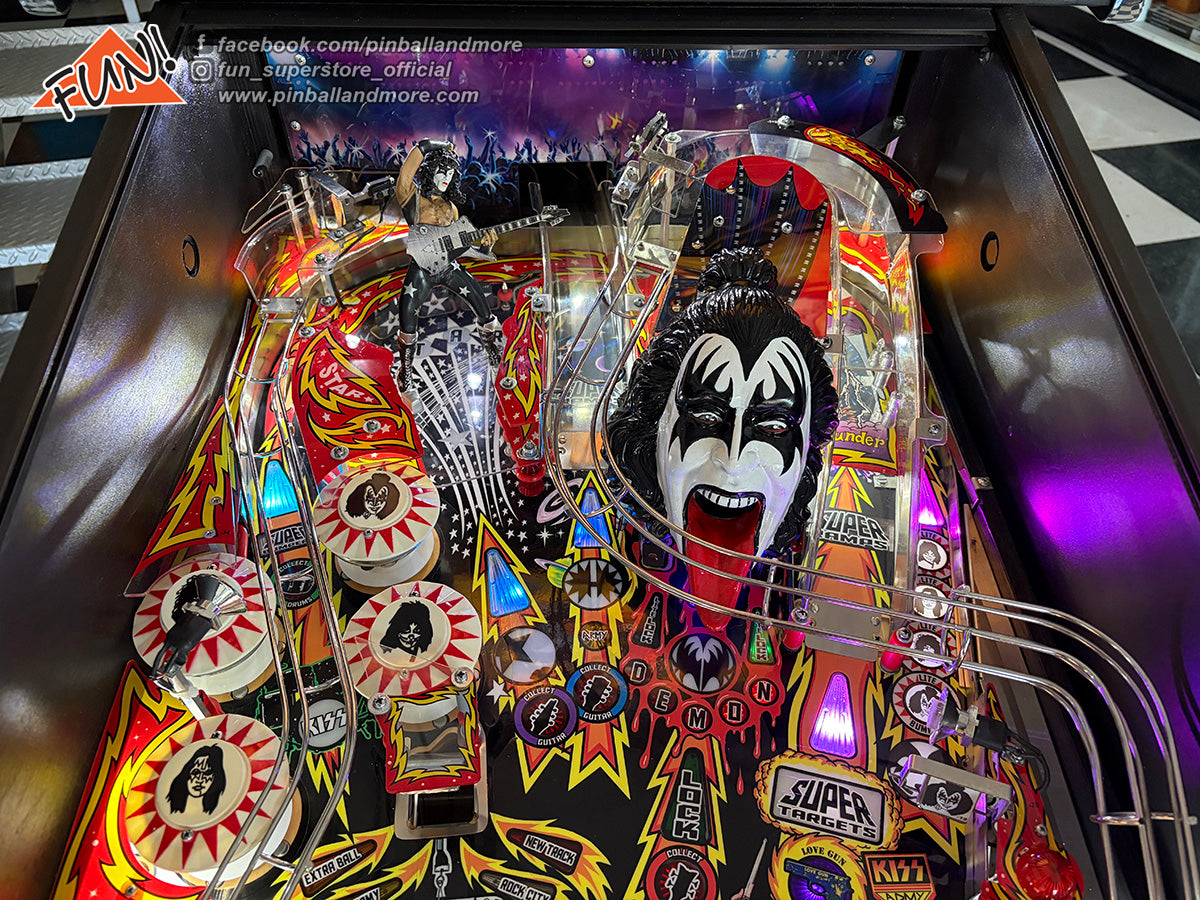 KISS (Pro) Pinball Machine w/extras!