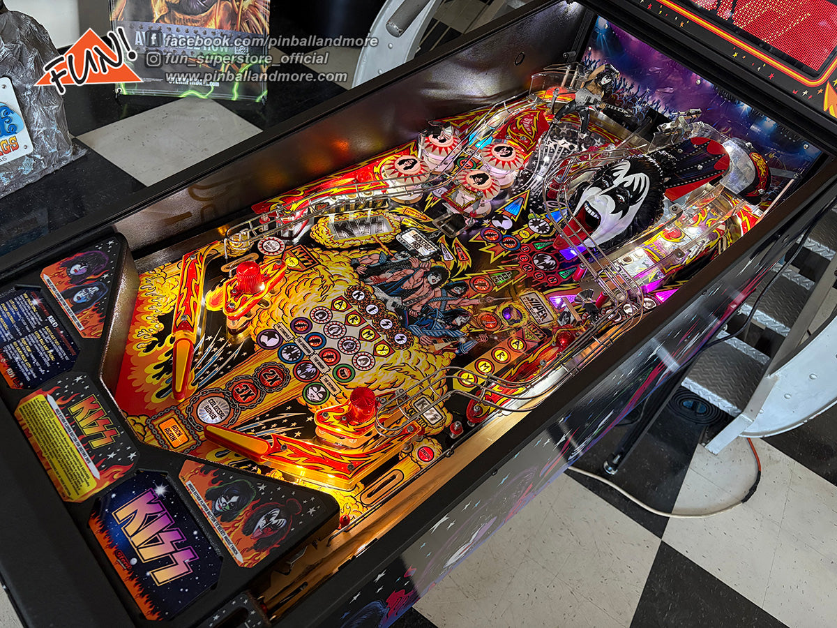 KISS (Pro) Pinball Machine w/extras!