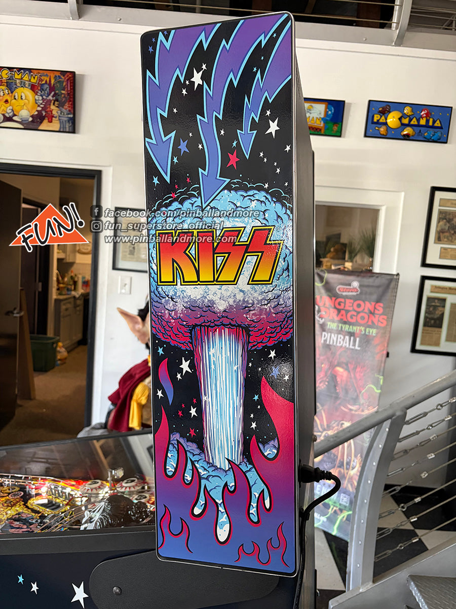 KISS (Pro) Pinball Machine w/extras!