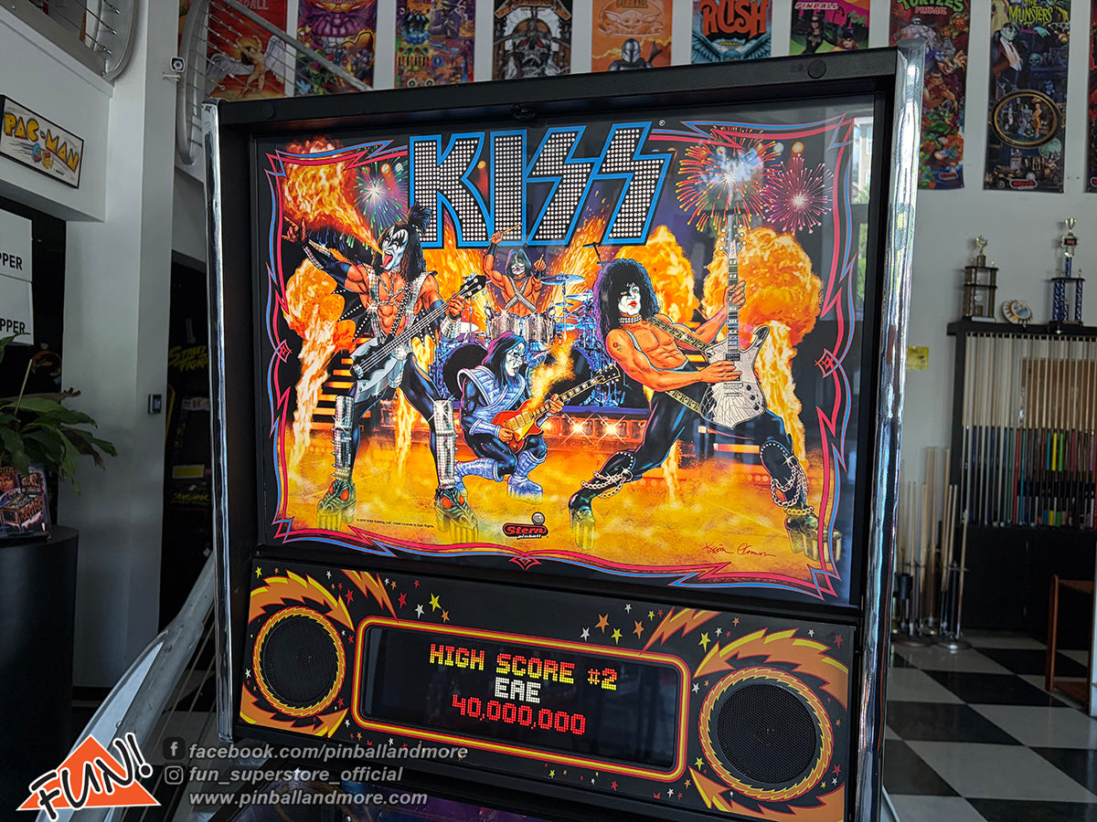 KISS (Pro) Pinball Machine w/extras!