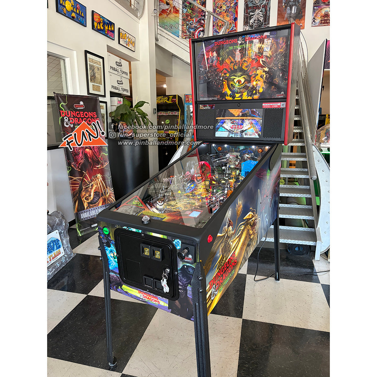 Dungeons & Dragons, The Tyrant's Eye (Premium) Pinball Machine - HUO