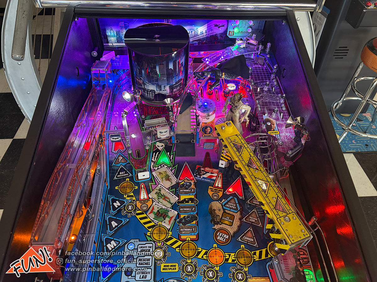 Batman: The Dark Knight Pinball Machine