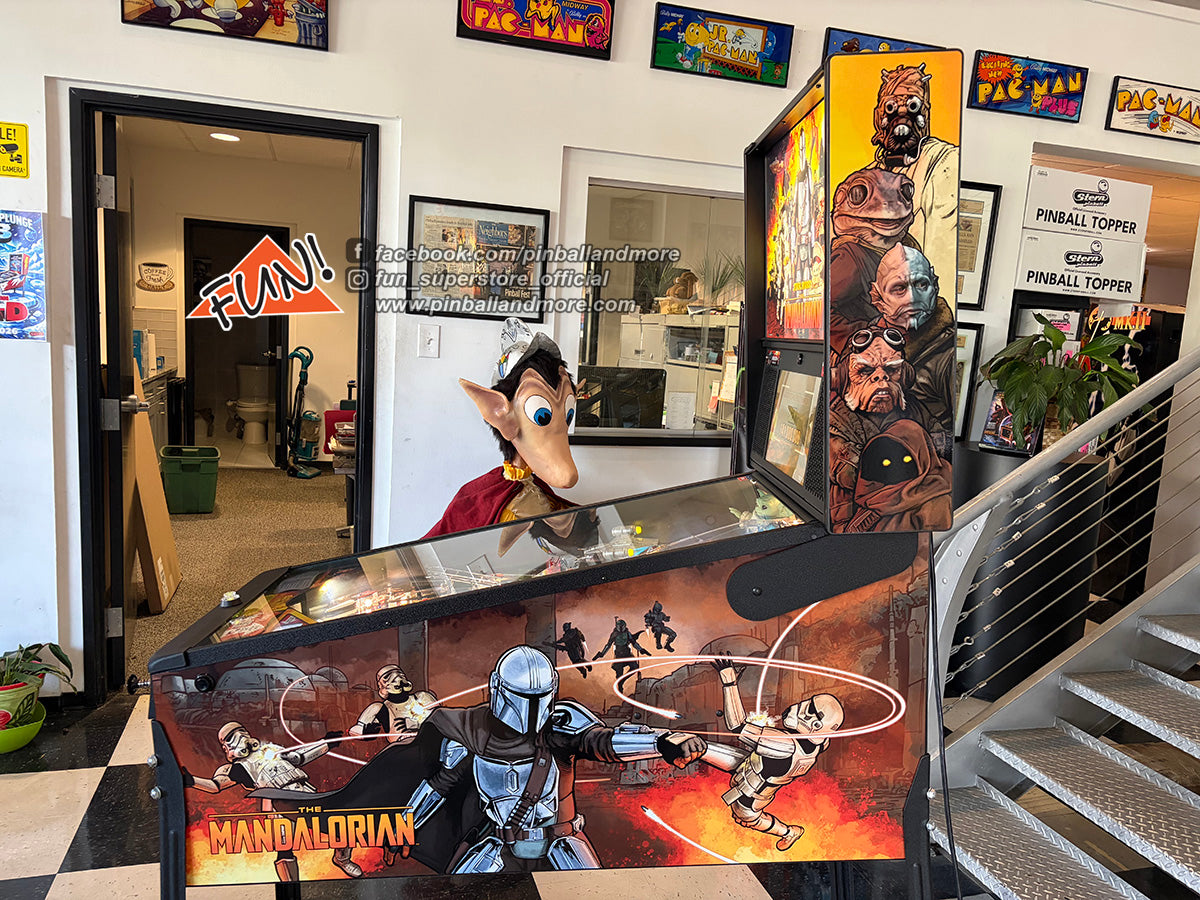 The Mandalorian (Premium) Pinball Machine - LIKE NEW!