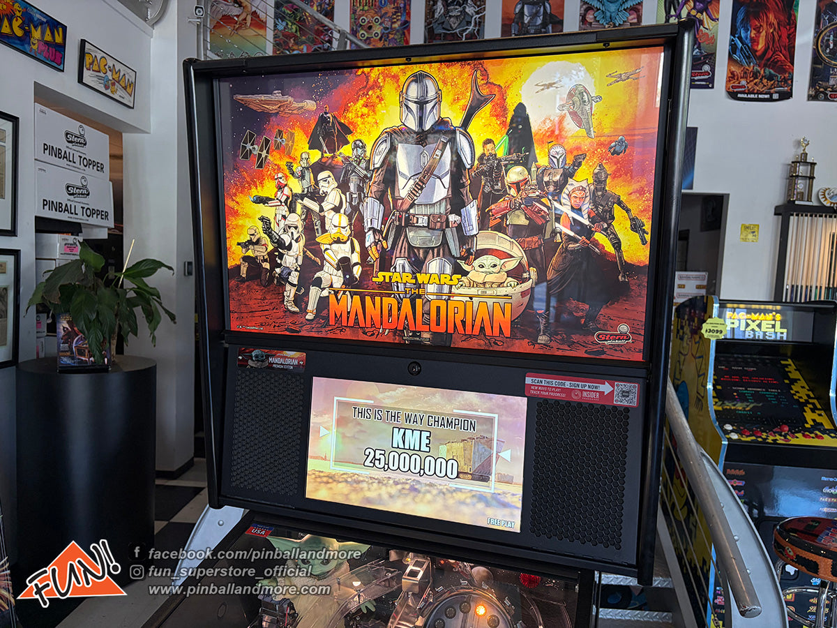 The Mandalorian (Premium) Pinball Machine - LIKE NEW!