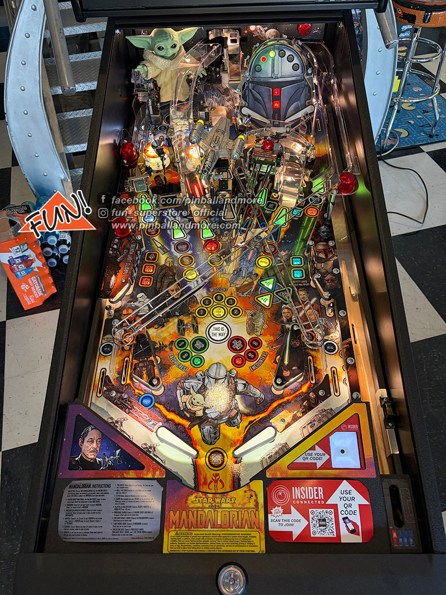 The Mandalorian (Premium) Pinball Machine - LIKE NEW!