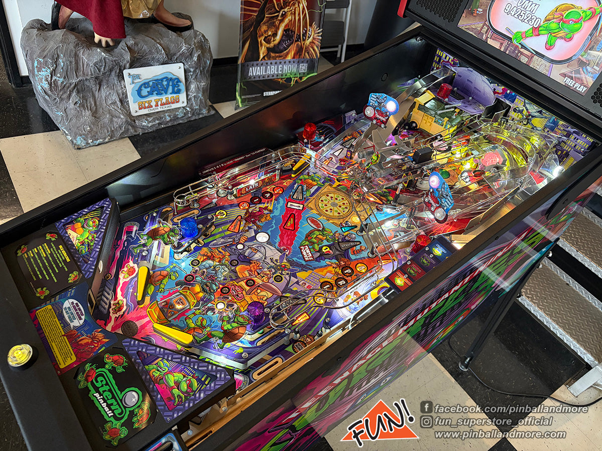 Teenage Mutant Ninja Turtles (Premium) Pinball Machine w/extras!
