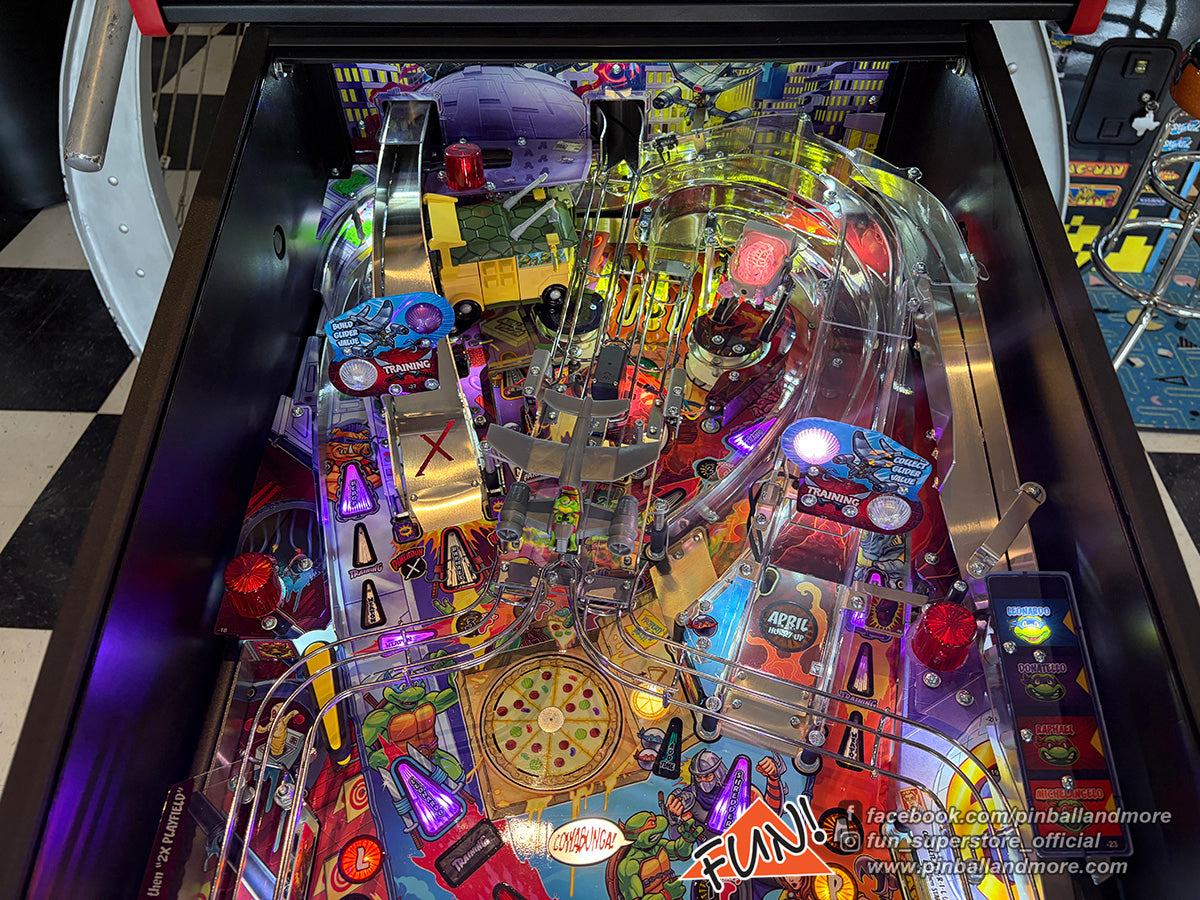 Teenage Mutant Ninja Turtles (Premium) Pinball Machine w/extras!