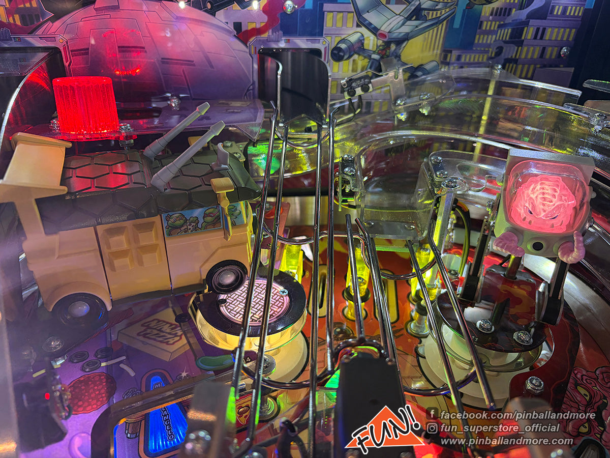 Teenage Mutant Ninja Turtles (Premium) Pinball Machine w/extras!