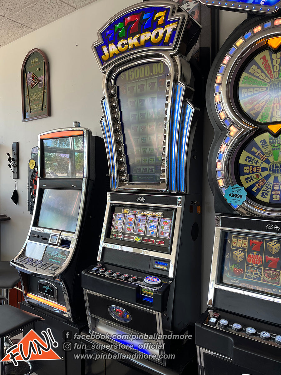 Jackpot 7's Bonus Slot Machine w/Stand