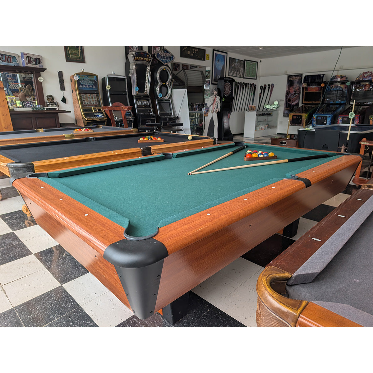 8' Chicagoan Pool Table