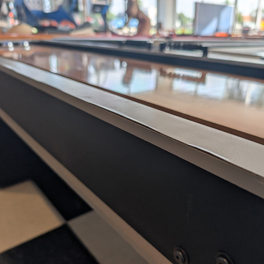 Pre-Owned 9' Atomic Shuffleboard