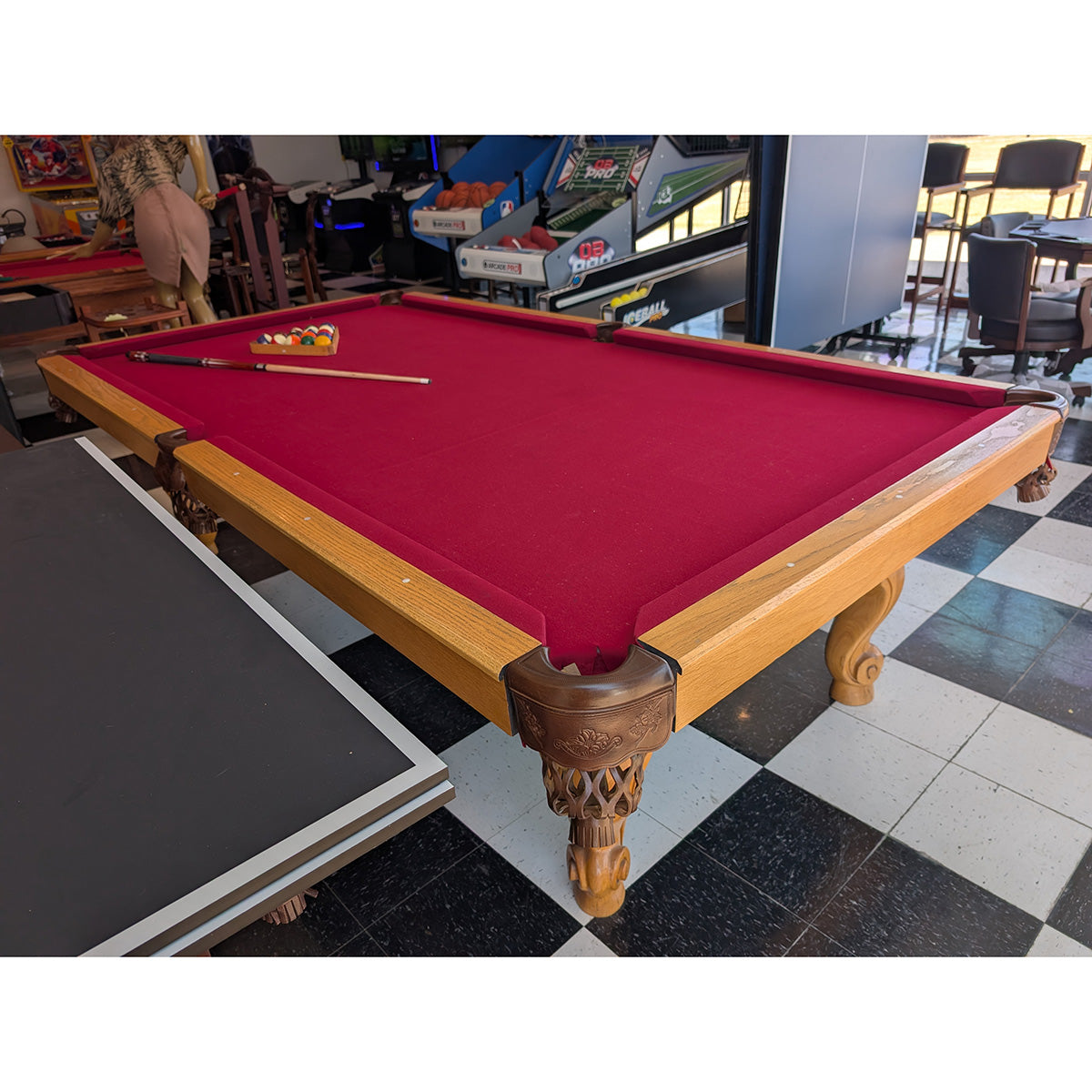 9' Classic Oak Table