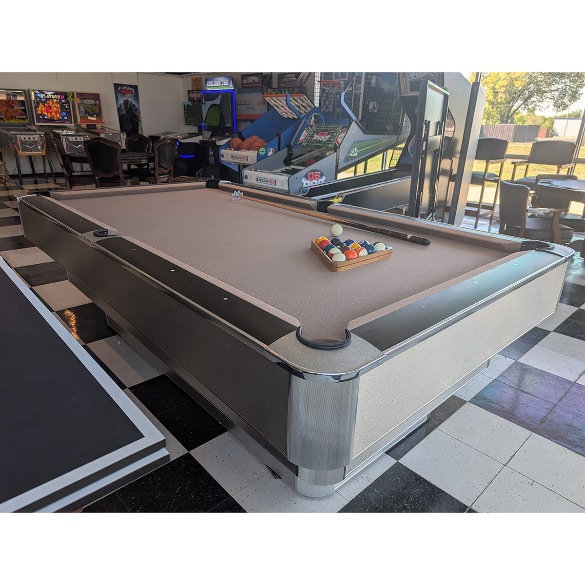8' Murrey Pool Table