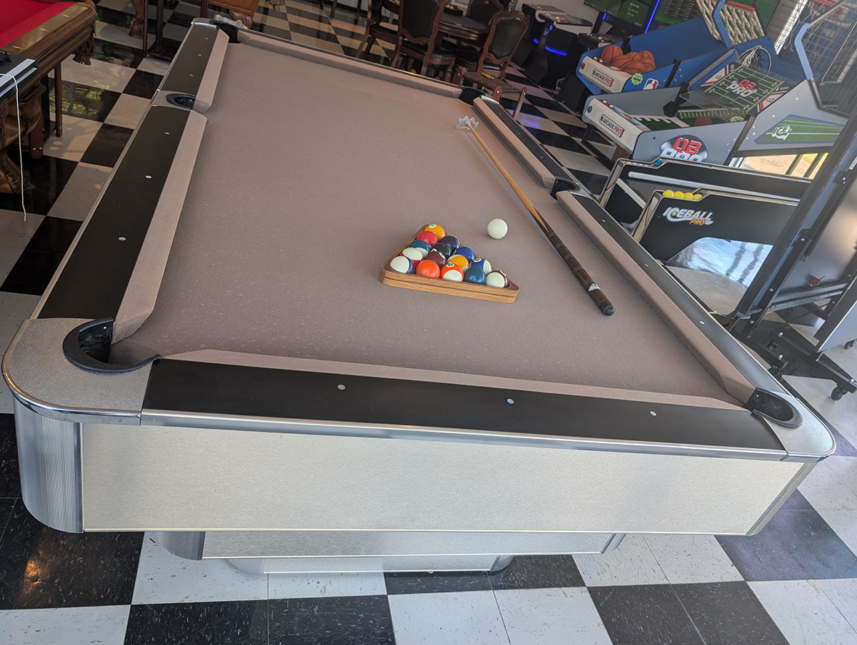 8' Murrey Pool Table