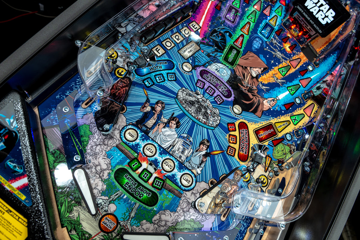 Star Wars (Pro) Comic Art Pinball Machine - FREE SHIPPING