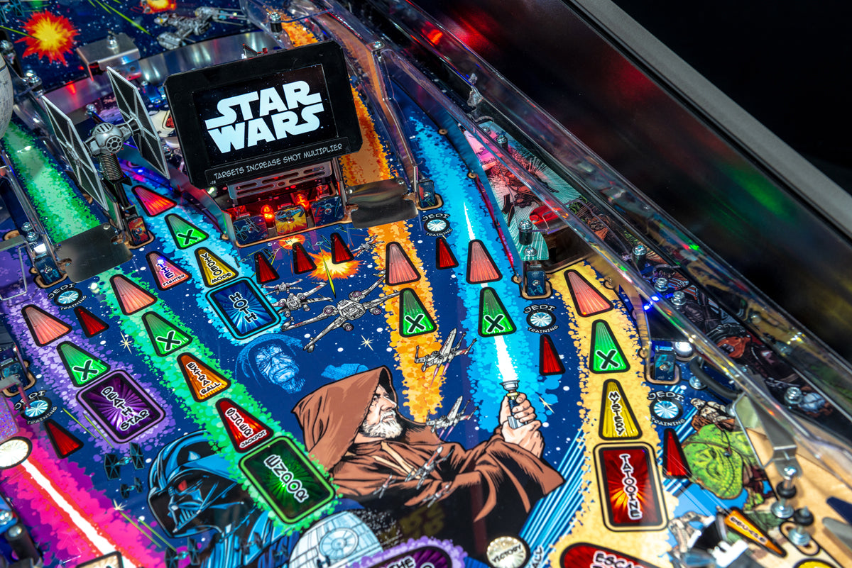 Star Wars (Pro) Comic Art Pinball Machine - FREE SHIPPING